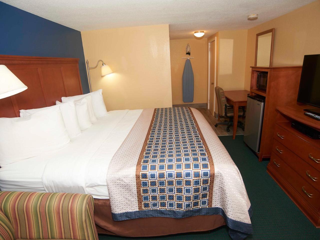 Swiss Chalets Village Inn North Conway Exterior photo